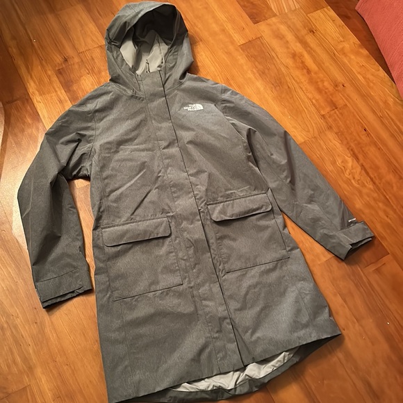 NEW THE NORTH FACE Women's City Breeze Rain Parka Coat - size Large - Picture 6 of 9